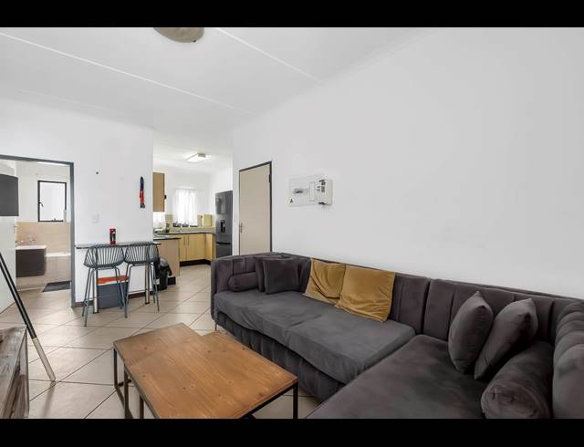 2 BEDROOM APARTMENT FOR SALE IN FERNDALE